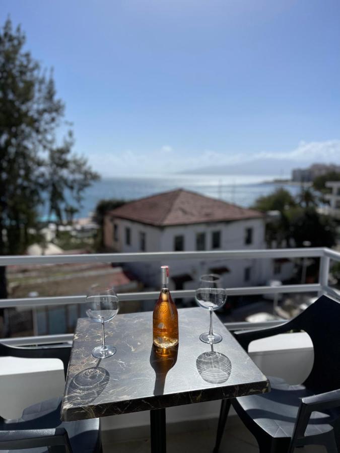 Diamond Hotel Sarandë Esterno foto
