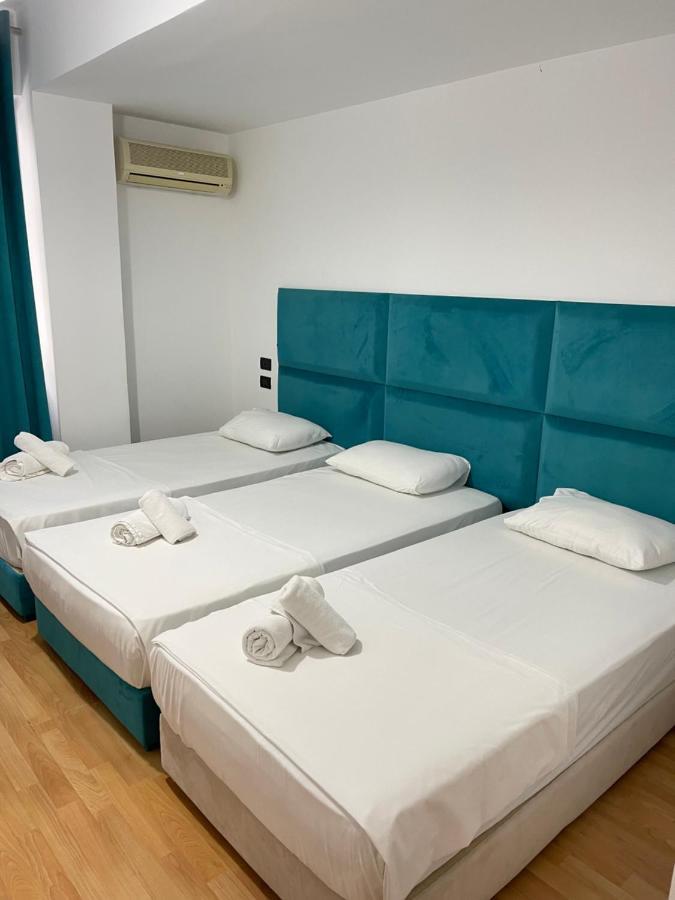 Diamond Hotel Sarandë Esterno foto